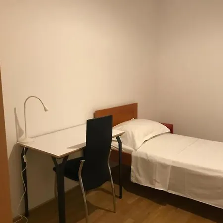 House Katy Peracko Blato